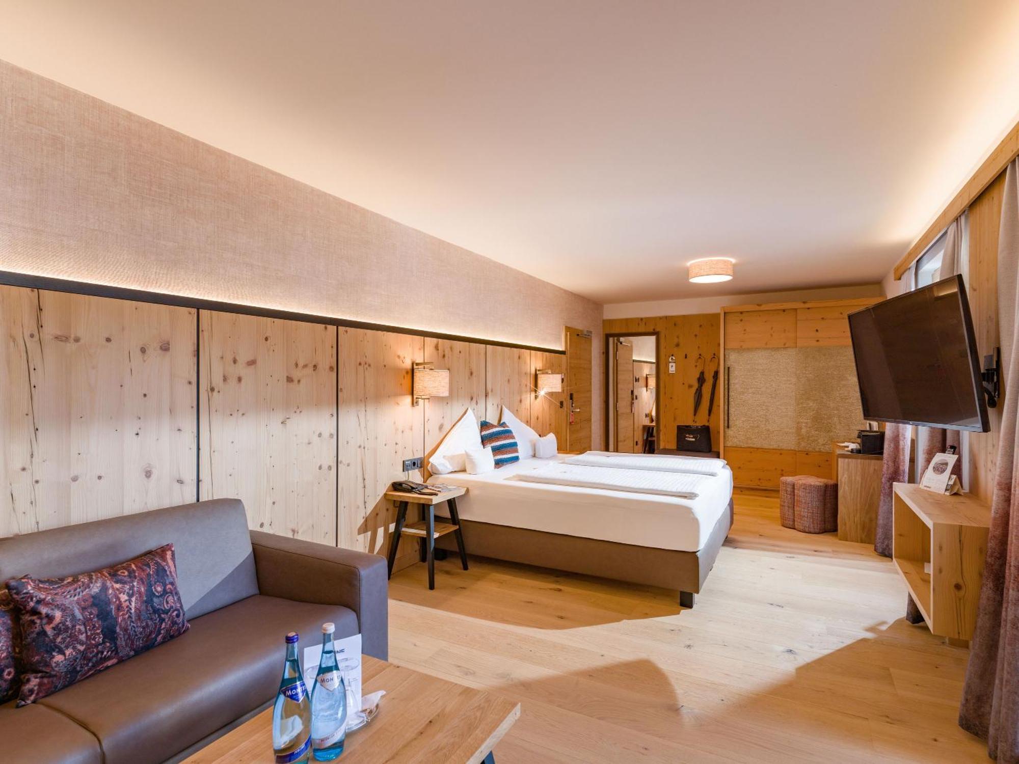 Hotel & Spa Sonne 4 Sterne Superior Kirchberg in Tirol Exterior foto